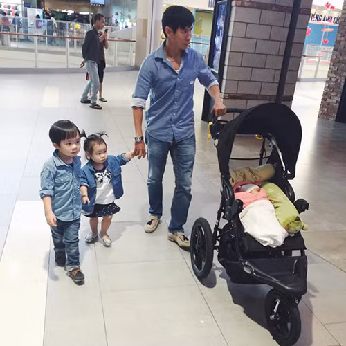 10-ong-bo-noi-tieng-cham-con-kheo-trong-showbiz-2