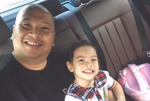 10-ong-bo-noi-tieng-cham-con-kheo-trong-showbiz-9