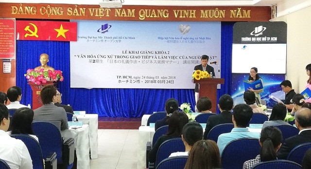 Quang cảnh lễ khai giảng khóa học Quang cảnh lễ khai giảng khóa học
