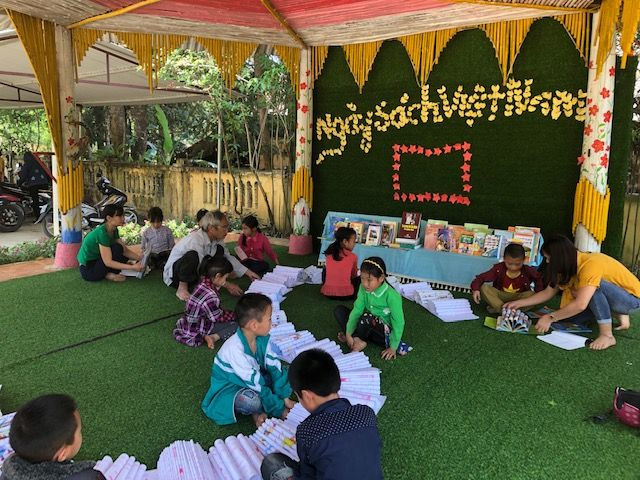 HS Trường TH số 1 xã Nàn Sán - Si Ma Cai trong ngày hội đọc sách. Ảnh: IT HS Trường TH số 1 xã Nàn Sán - Si Ma Cai trong ngày hội đọc sách. Ảnh: IT