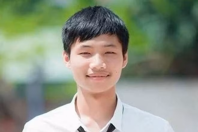 Lời nhắn nhủ của thủ khoa các khối A, B, C tới sĩ tử trước lúc bước vào phòng thi