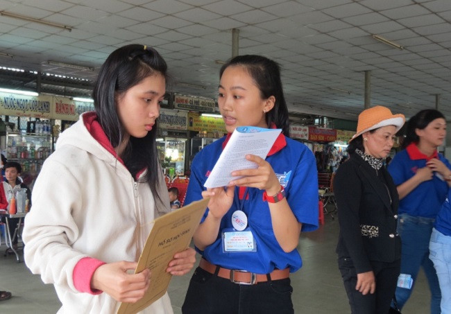 Hàng ngàn sinh viên tình nguyện sẵn sàng "tiếp sức" thí sinh thi THPT quốc gia 2019 ảnh 2 Chú thích ảnh