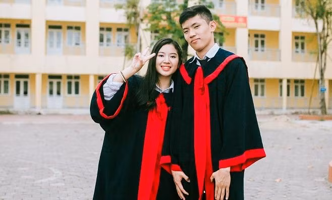 Lời nhắn nhủ của thủ khoa các khối A, B, C tới sĩ tử trước lúc bước vào phòng thi