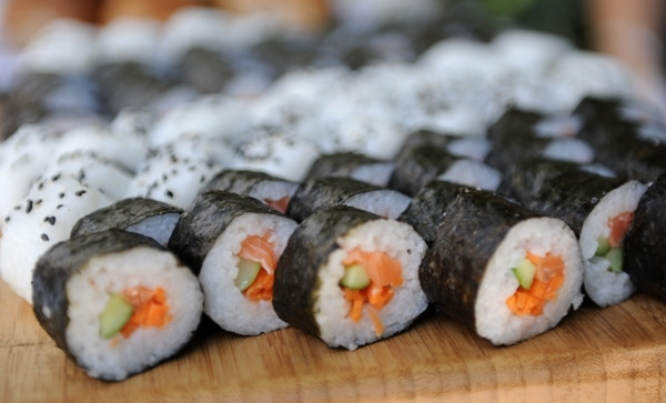 Cách làm sushi kiểu Việt Nam Cách làm sushi kiểu Việt Nam