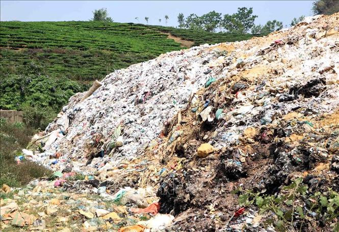 Lai Châu: Người dân lập chốt không cho xe chở rác vào bãi xử lý rác ảnh 1 Chú thích ảnh