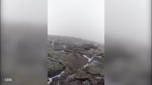 Leo núi ngắm cảnh, cặp vợ chồng bị sét đánh thoát chết khó tin