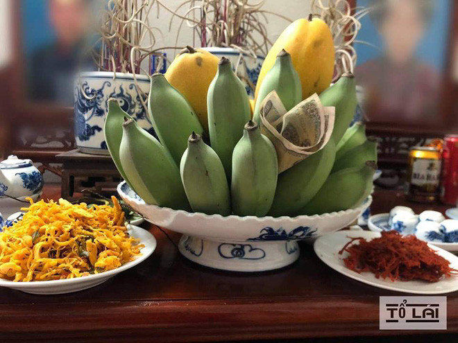 Nhắn vợ ở nhà làm cỗ cúng, đi làm về, những thứ thấy trên ban thờ khiến chồng ngán ngẩm - Ảnh 1. Nhắn vợ ở nhà làm cỗ cúng, đi làm về, những thứ thấy trên ban thờ khiến chồng ngán ngẩm - Ảnh 1.