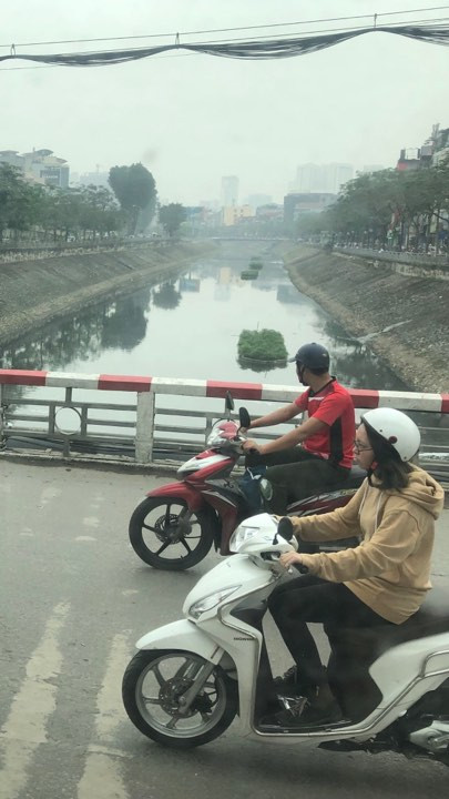 Sông Tô Lịch qua đoạn Cầu Giấy Sông Tô Lịch qua đoạn Cầu Giấy