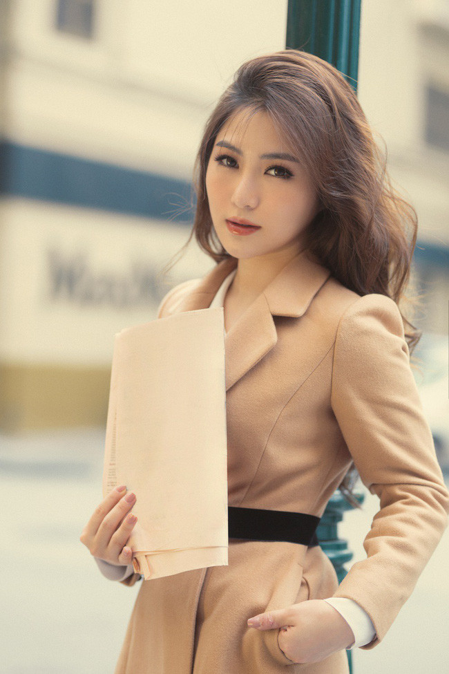 Quý cô tuổi Hợi - Hương Tràm: Làm gì có đàn ông nào chịu yêu người như tôi! - Ảnh 12. Quý cô tuổi Hợi - Hương Tràm: Làm gì có đàn ông nào chịu yêu người như tôi! - Ảnh 12.