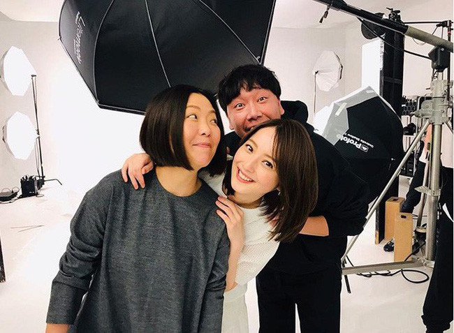 Cuộc hôn nhân như mơ của mỹ nhân đẹp nhất Nhật Bản và chồng xấu xí, già hơn 15 tuổi - Ảnh 12. Cuộc hôn nhân như mơ của mỹ nhân đẹp nhất Nhật Bản và chồng xấu xí, già hơn 15 tuổi - Ảnh 12.