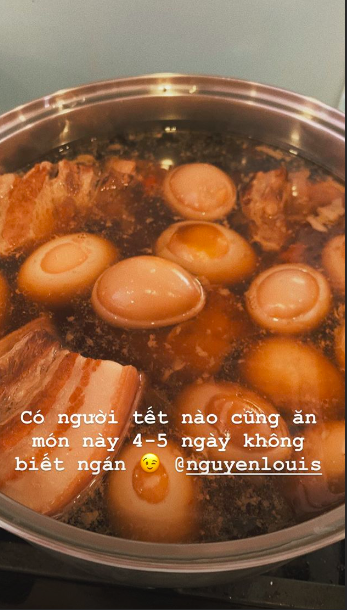 Tăng Thanh Hà khoe mâm cơm Tất niên của nhà giàu, tiết lộ món tủ của chồng - Ảnh 3. Tăng Thanh Hà khoe mâm cơm Tất niên của nhà giàu, tiết lộ món tủ của chồng - Ảnh 3.