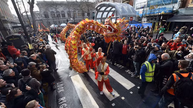 CNN bầu chọn 12 hình ảnh Tết Nguyên Đán trên khắp thế giới, Việt Nam góp mặt với khung cảnh giản dị thân quen - Ảnh 7.