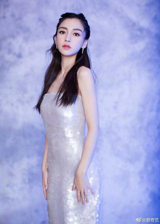 Chịu đủ thị phi tình ái, 2 mỹ nhân này vẫn xinh đẹp bền vững hết phần thiên hạ ảnh 4 Chịu đủ thị phi tình ái, 2 mỹ nhân này vẫn xinh đẹp bền vững hết phần thiên hạ ảnh 4