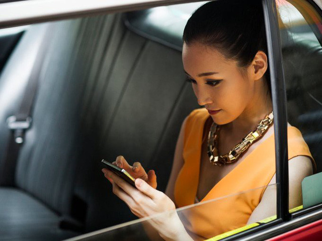 Theo công bố mới nhất của Wealth-X, Hong Kong chính thức trở thành nơi tập trung cao nhất số lượng người siêu giàu, vượt các thành phố lớn khác trên thế giới như New York City, Tokyo hay Paris.