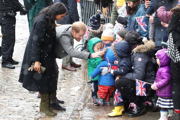 Trước tin đồn Meghan mang thai giả, Hoàng tử Harry đã âm thầm làm điều này bảo vệ vợ