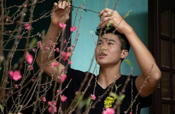 Một năm đại thắng sân cỏ, trở về nhà các tuyển thủ Việt Nam đón Tết đơn giản bất ngờ ảnh 9 mot nam dai thang san co, tro ve nha cac tuyen thu viet nam don tet don gian bat ngo - 9