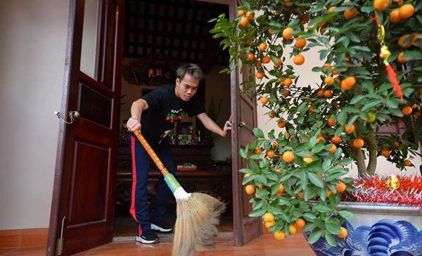 Một năm đại thắng sân cỏ, trở về nhà các tuyển thủ Việt Nam đón Tết đơn giản bất ngờ ảnh 11 mot nam dai thang san co, tro ve nha cac tuyen thu viet nam don tet don gian bat ngo - 11