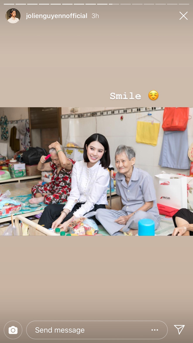 Rich kid Việt khoe nhà trang hoàng sang chảnh, hộp mứt vàng đón Tết hình ảnh 10  Rich kid Viet khoe nha trang hoang sang chanh, hop mut vang don Tet hinh anh 10