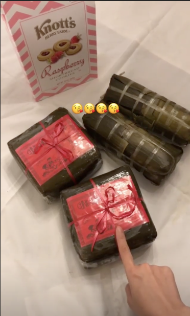 Phạm Hương bất ngờ chia sẻ trong ngày mùng 1 Tết: Không ai muốn lủi thủi trong ngày đầu xuân... - Ảnh 2. Phạm Hương bất ngờ chia sẻ trong ngày mùng 1 Tết: Không ai muốn lủi thủi trong ngày đầu xuân... - Ảnh 2.