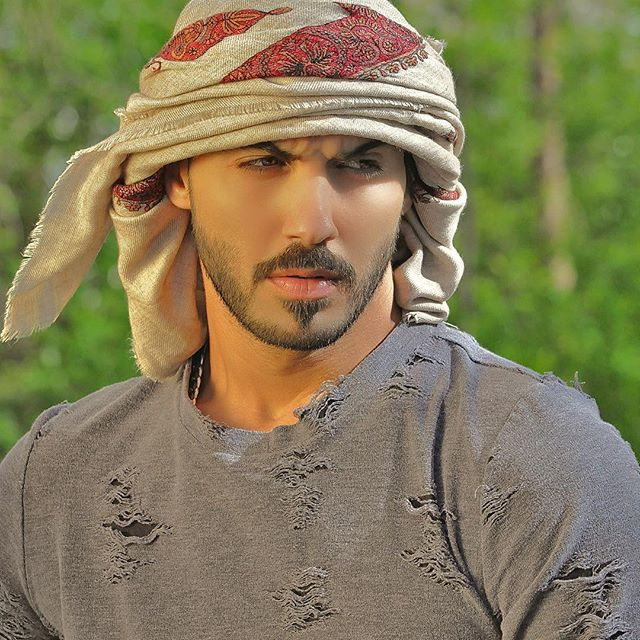 Chàng trai từng bị trục xuất vì quá đẹp trai: Cuộc sống lên tiên, 5 năm sau khiến người ta sững sờ vì vẻ ngoài - Ảnh 4. Chàng trai từng bị trục xuất vì quá đẹp trai: Cuộc sống lên tiên, 5 năm sau khiến người ta sững sờ vì vẻ ngoài - Ảnh 4.