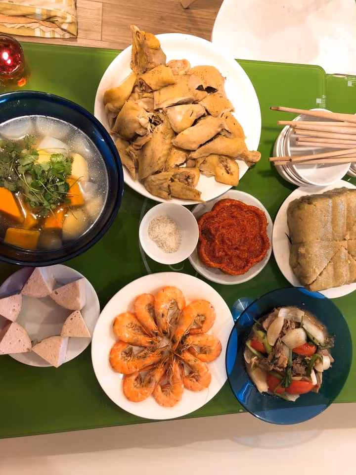 cung lay chong dai gia nhung bua com ngay tet cua tang thanh ha va tu anh cuc khac biet - 8