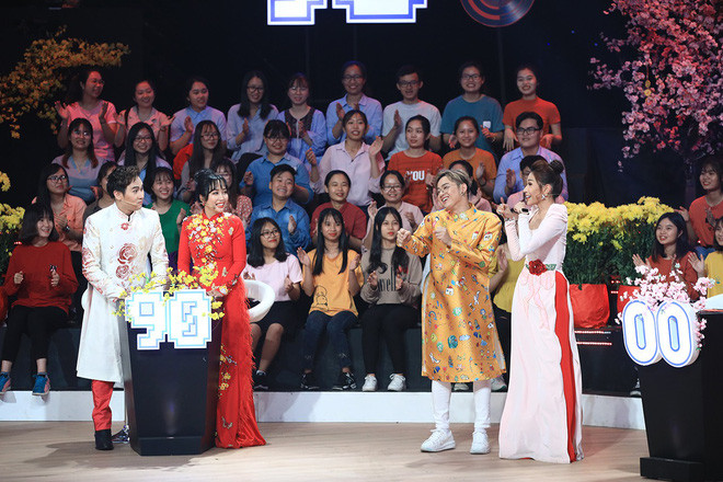 NSND Tự Long tiết lộ cuộc vật lộn 20 ngày vất vả của Táo Quân ảnh 4 NSND Tự Long tiết lộ bí mật và cuộc vật lộn 20 ngày vất vả của Táo Quân-4