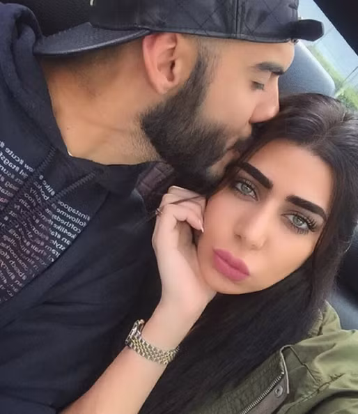 Chàng trai từng bị trục xuất vì quá đẹp trai: Cuộc sống lên tiên, 5 năm sau khiến người ta sững sờ vì vẻ ngoài - Ảnh 9.