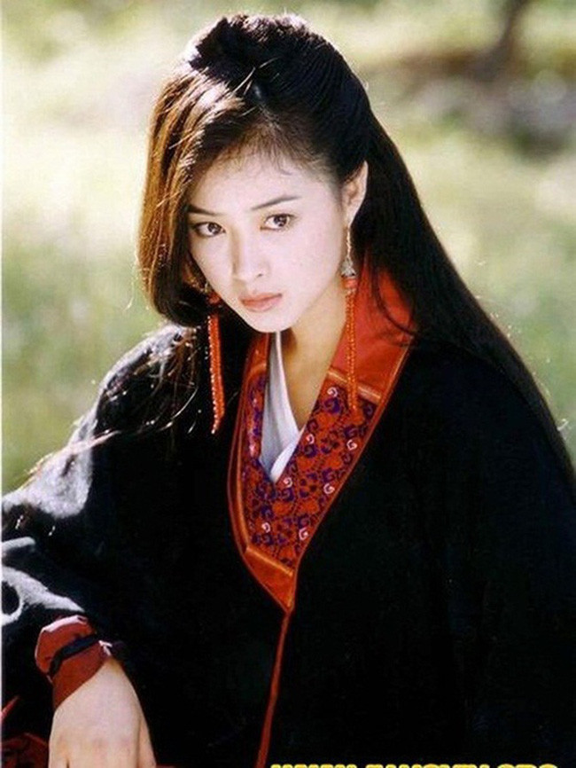 Dàn nam thần, mỹ nhân tuổi Hợi của Cbiz: Người sở hữu gia thế khủng, kẻ vụt sáng chỉ sau 1 đêm - Ảnh 9. Dàn nam thần, mỹ nhân tuổi Hợi của Cbiz: Người sở hữu gia thế khủng, kẻ vụt sáng chỉ sau 1 đêm - Ảnh 9.