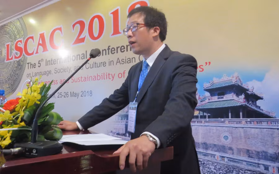 PGS.TS Lê Anh Phương – Hiệu trưởng Trường ĐHSP Huế - phát biểu tại hội thảo