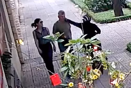 Điều tra vụ nhân viên ngoại giao Nga bị giật dây chuyền trên phố Sài Gòn
