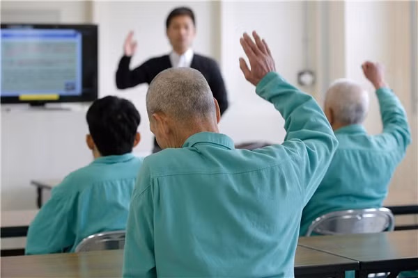 Người cao tuổi Nhật Bản “ham” vào tù thay vì viện dưỡng lão 