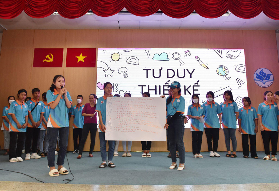 Các bạn trẻ được học nhiều kỹ năng cần thiết trong Trại hè 2022. Các bạn trẻ được học nhiều kỹ năng cần thiết trong Trại hè 2022.