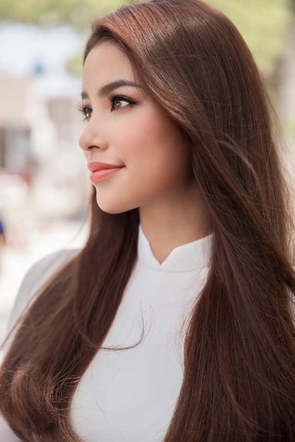 Photo: Mr AT,Make up: Tuyết Anh Lê. pham-huong-trong-nhu-nu-sinh-khi-den-tham-den-hakozaki-o-nhat-6