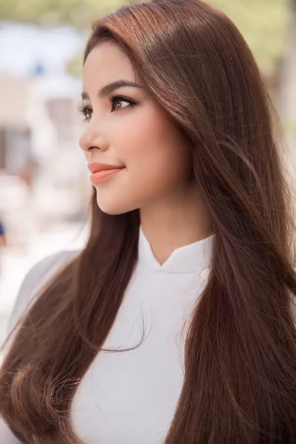 pham-huong-trong-nhu-nu-sinh-khi-den-tham-den-hakozaki-o-nhat-6