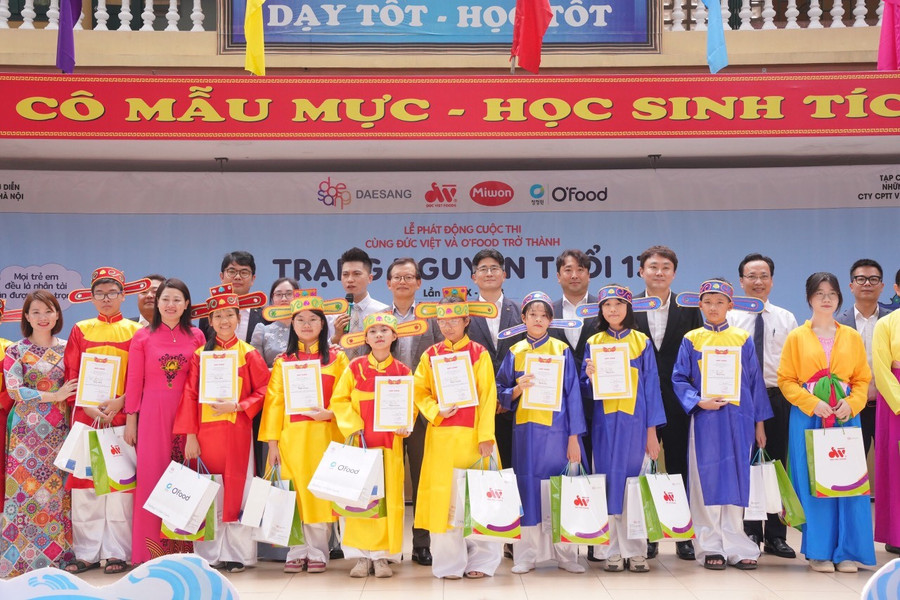 Phong trào và chất lượng học tập của học sinh nhà trường thể hiện rõ nét qua nhiều sân chơi học đường. Phong trào và chất lượng học tập của học sinh nhà trường thể hiện rõ nét qua nhiều sân chơi học đường.