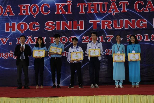  Cuộc thi Khoa học kỹ thuật quốc gia dành cho học sinh trung học năm học 2017-2018, đoàn học sinh Gia Lai có 4/6 đề tài dự thi đạt giải, trong đó, có 1 giải Nhất, 2 giải Nhì và 1 giải Tư.