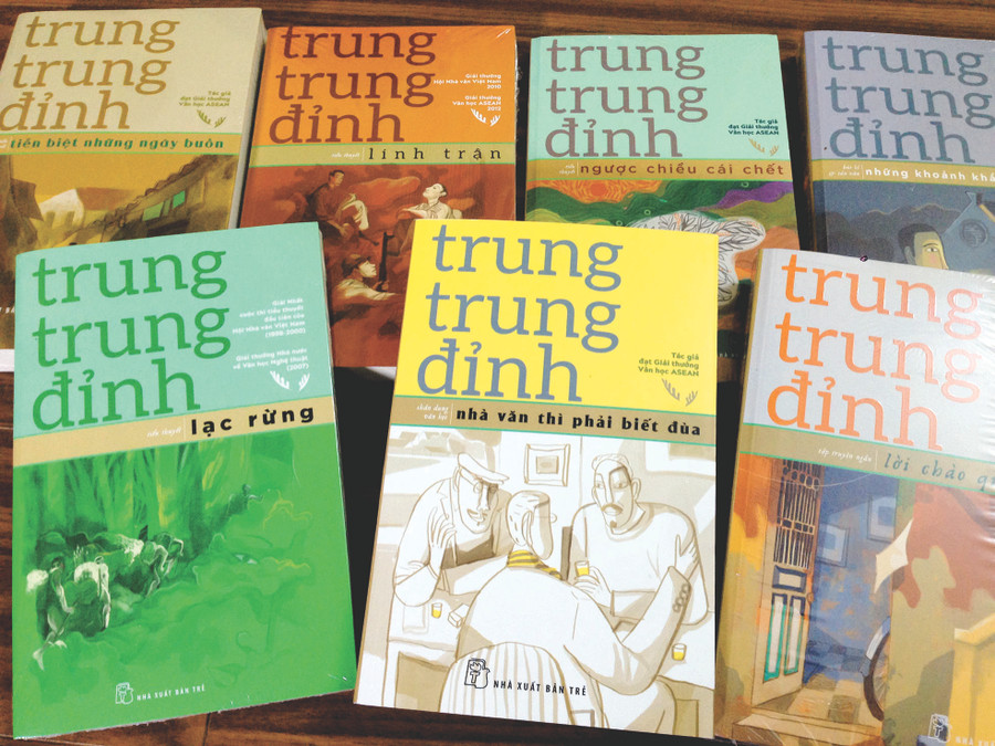 Một số cuốn sách của nhà văn Trung Trung Đỉnh.