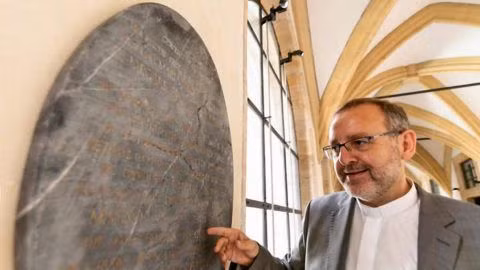 nang "bach tuyet ngoai doi" bi mu khi con rat tre, mat trong canh co doc? hinh anh 4