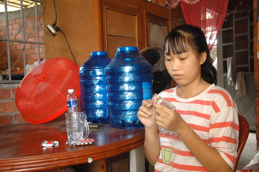 Cô học trò nghèo bị tan máu bẩm sinh, vượt số phận bằng đam mê học tập ảnh 1