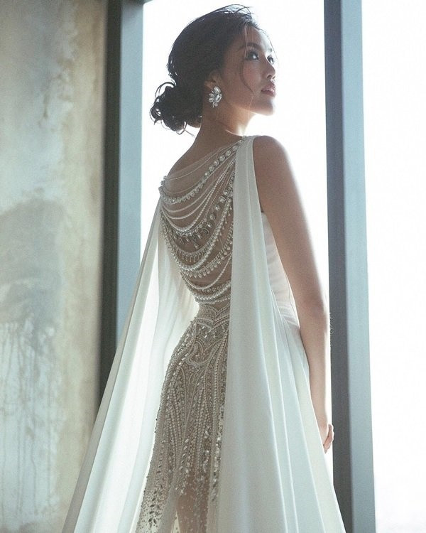 Ghen tị với những thiết kế váy cưới lộng lẫy như cổ tích của loạt sao việt