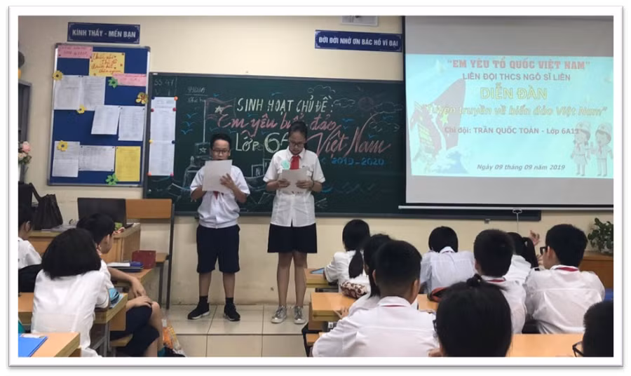 Chi đội lớp 6A11 - Trường THCS Ngô Sĩ Liên tổ chức diễn đàn sinh hoạt “Em yêu biển đảo”.