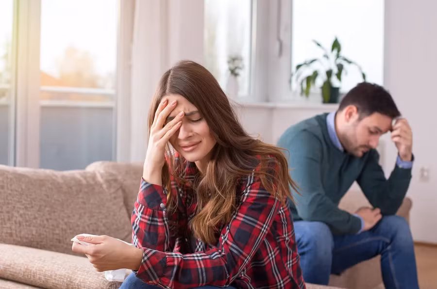 Bản chất hay quên của đối tác cho thấy họ không lắng nghe một cách hiệu quả. (Ảnh: ITN). Bản chất hay quên của đối tác cho thấy họ không lắng nghe một cách hiệu quả. (Ảnh: ITN).