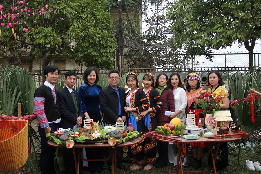 LHS Lào, LHS Campuchia được trải nghiệm Tết truyền thống Việt Nam. LHS Lào, LHS Campuchia được trải nghiệm Tết truyền thống Việt Nam.