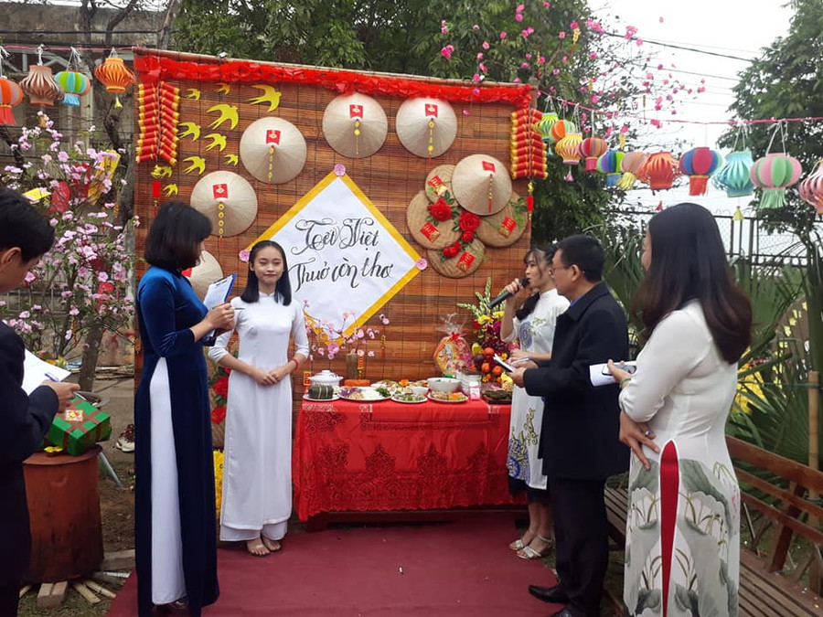 Các gian hàng đậm chất vùng miền mang đến sự đa dạng, hấp dẫn cho chương trình. Các gian hàng đậm chất vùng miền mang đến sự đa dạng, hấp dẫn cho chương trình.