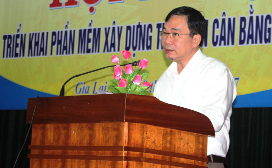 Ông Ngũ Duy Anh – Vụ trưởng Giáo dục Thể chất phát biểu tại hội nghị