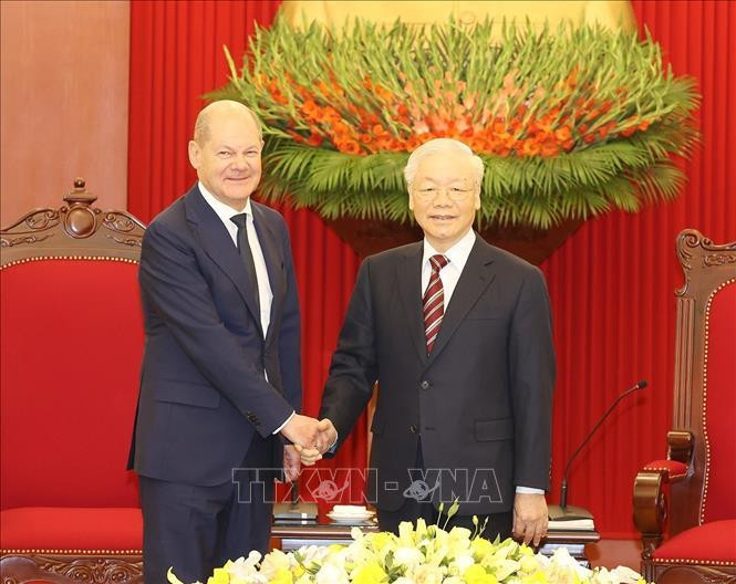 Tổng Bí thư Nguyễn Phú Trọng tiếp Thủ tướng Đức Olaf Scholz thăm chính thức Việt Nam. Ảnh: Trí Dũng/TTXVN Tổng Bí thư Nguyễn Phú Trọng tiếp Thủ tướng Đức Olaf Scholz thăm chính thức Việt Nam. Ảnh: Trí Dũng/TTXVN