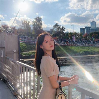 Ca sĩ kiêm hoạt náo viên Kim Yu-na / Ảnh chụp màn hình từ Instagram của Kim Ca sĩ kiêm hoạt náo viên Kim Yu-na / Ảnh chụp màn hình từ Instagram của Kim