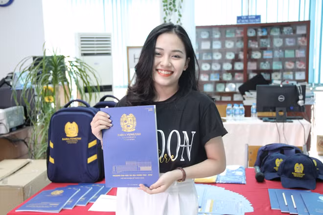 Học sinh THPT tham gia chương trình BVU Campus tour 2021