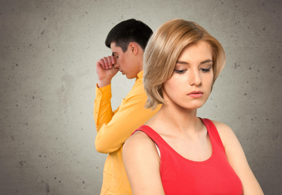 Những mâu thuẫn gay gắt thường xảy ra trong gia đình có với người vợ kiếm được nhiều tiền hơn chồng. (Ảnh: ITN). Những mâu thuẫn gay gắt thường xảy ra trong gia đình có với người vợ kiếm được nhiều tiền hơn chồng. (Ảnh: ITN).