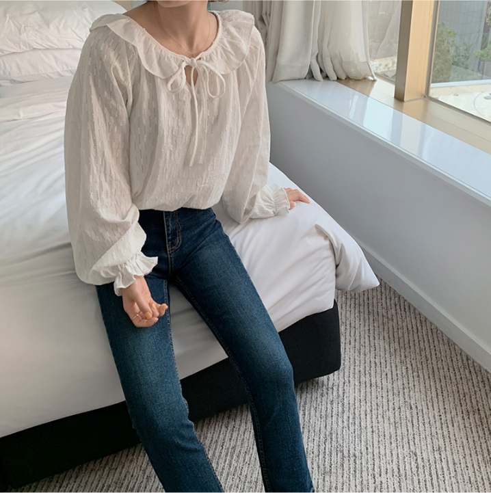 Áo “cổ lá sen” chính thức trở thành hot trend của chị em công sở năm nay ảnh 8